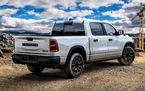   Ram 1500 Ramcharger Tradesman - 2024