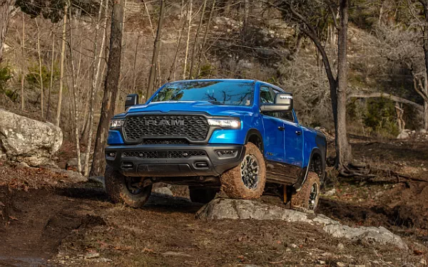   Ram 1500 Rebel (Hydro Blue/Diamond Black) - 2024