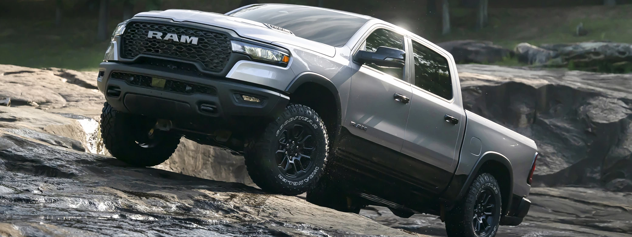   Ram 1500 Rebel (Billet Silver Metallic/Diamond Black) - 2024 - Car wallpapers
