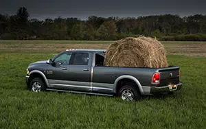   Ram 2500 Heavy Duty Laramie Crew Cab - 2013