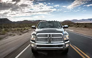  Ram 2500 Heavy Duty Laramie Mega Cab - 2013