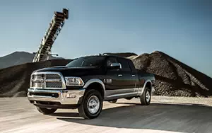   Ram 2500 Heavy Duty Laramie Mega Cab - 2013