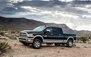   Ram 2500 Heavy Duty Laramie Mega Cab - 2013
