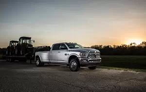   Ram 3500 Laramie Longhorn Crew Cab - 2013