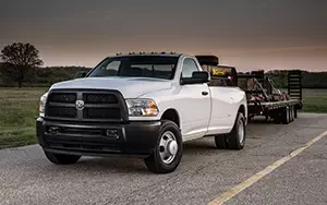   Ram 3500 Tradesman Regular Cab - 2013