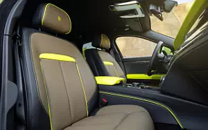   Rolls-Royce Black Badge Ghost Idealist - 2025