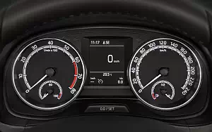 Обои автомобили Skoda Fabia - 2018