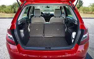 Обои автомобили Skoda Fabia - 2018