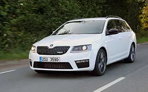   Skoda Octavia Combi RS - 2013