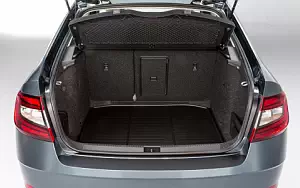 Обои автомобили Skoda Octavia - 2017