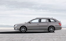 Обои автомобили Skoda Superb Combi - 2009