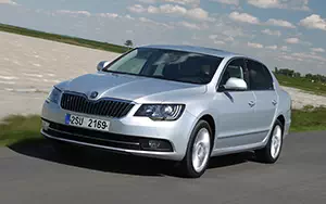 Обои автомобили Skoda Superb - 2013