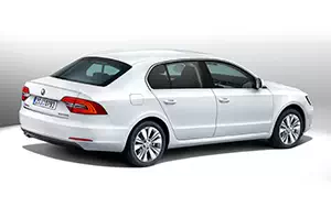   Skoda Superb - 2013