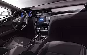   Skoda Superb - 2013