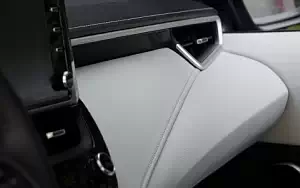   Toyota Corolla XSE Hatchback US-spec - 2019
