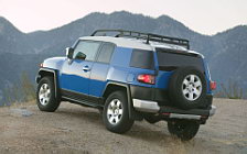 Обои автомобили Toyota FJ Cruiser - 2007