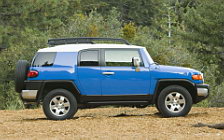 Обои автомобили Toyota FJ Cruiser - 2007