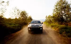 Обои автомобили Toyota Land Cruiser 200 US-spec - 2016