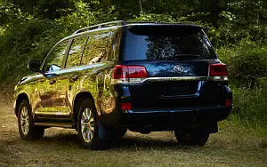 Обои автомобили Toyota Land Cruiser 200 US-spec - 2016