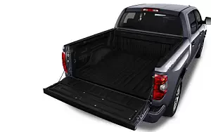   Toyota Tundra TRD Sport CrewMax Cab - 2017
