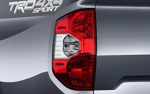   Toyota Tundra TRD Sport CrewMax Cab - 2017