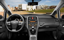 Обои автомобили Toyota Auris - 2010