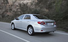 Обои автомобили Toyota Corolla - 2010