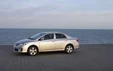 Обои автомобили Toyota Corolla - 2010