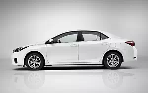 Обои автомобили Toyota Corolla - 2013