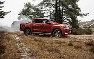 Обои автомобили Toyota Hilux 4x4 Special Edition Double Cab - 2018