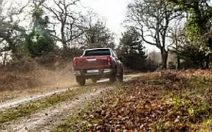 Обои автомобили Toyota Hilux 4x4 Special Edition Double Cab - 2018