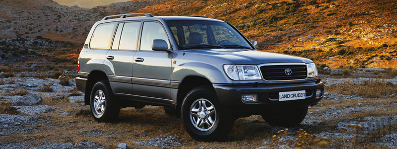   Toyota Land Cruiser 100 - 2001 - Car wallpapers
