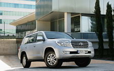 Обои автомобили Toyota Land Cruiser 200 - 2007