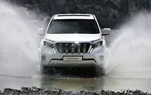   Toyota Land Cruiser Prado - 2013
