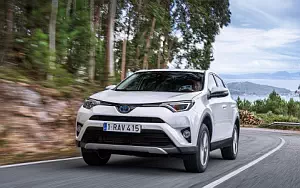   Toyota RAV4 Hybrid - 2016