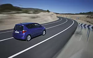 Обои автомобили Toyota Verso S - 2011