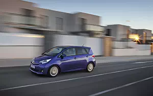   Toyota Verso S - 2011