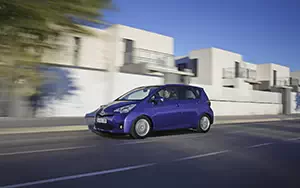   Toyota Verso S - 2011
