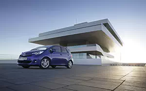   Toyota Verso S - 2011
