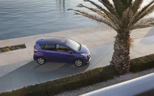   Toyota Verso S - 2011