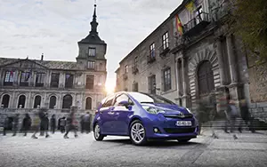   Toyota Verso S - 2011