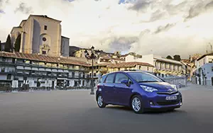   Toyota Verso S - 2011
