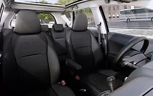   Toyota Verso S - 2011